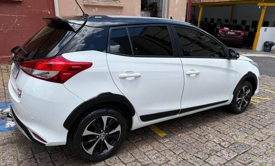 TOYOTA YARIS 1.5 16V FLEX X WAY CONNECT MULTIDRIVE